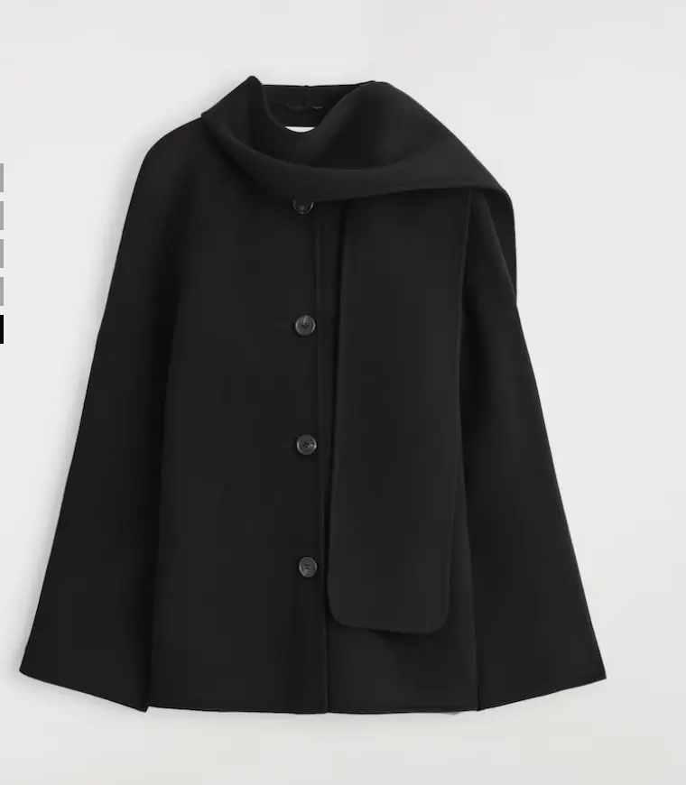 COS - Manteau écharpe en laine - 199€