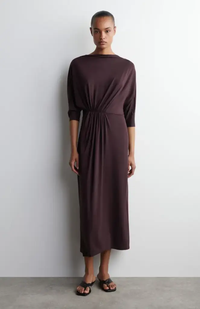 COS - Robe unie - 89€