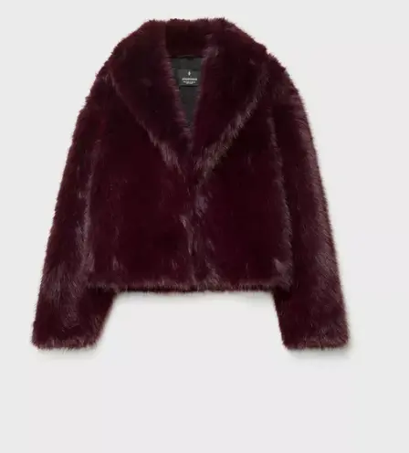 Stradivarius - Blouson fausse fourrure - 55,99€